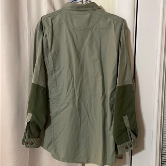 Lady Beretta Green Button Down Shirt with Dress Shirt Collar - Picture 3 of 7